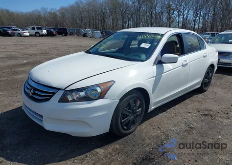 2011 Honda Accord 2.4 Lx z USA, uszkodzony, nr VIN 1HGCP2F39BA033776